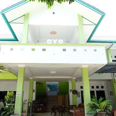 Oyo 2186 Esbe Hotel Syariah Tanjung Pandan Exteriér fotografie