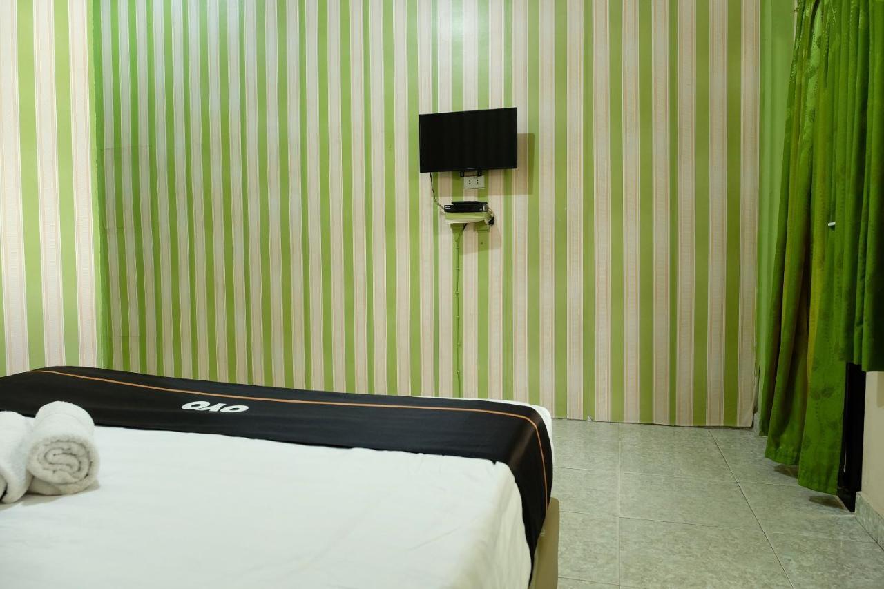 Oyo 2186 Esbe Hotel Syariah Tanjung Pandan Exteriér fotografie