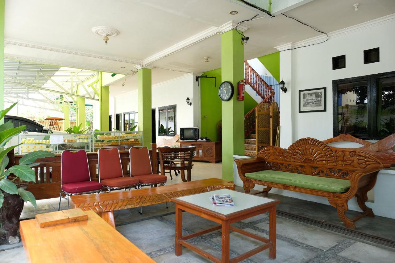 Oyo 2186 Esbe Hotel Syariah Tanjung Pandan Exteriér fotografie