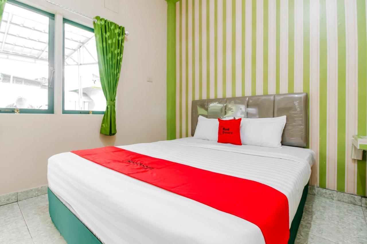 Oyo 2186 Esbe Hotel Syariah Tanjung Pandan Exteriér fotografie