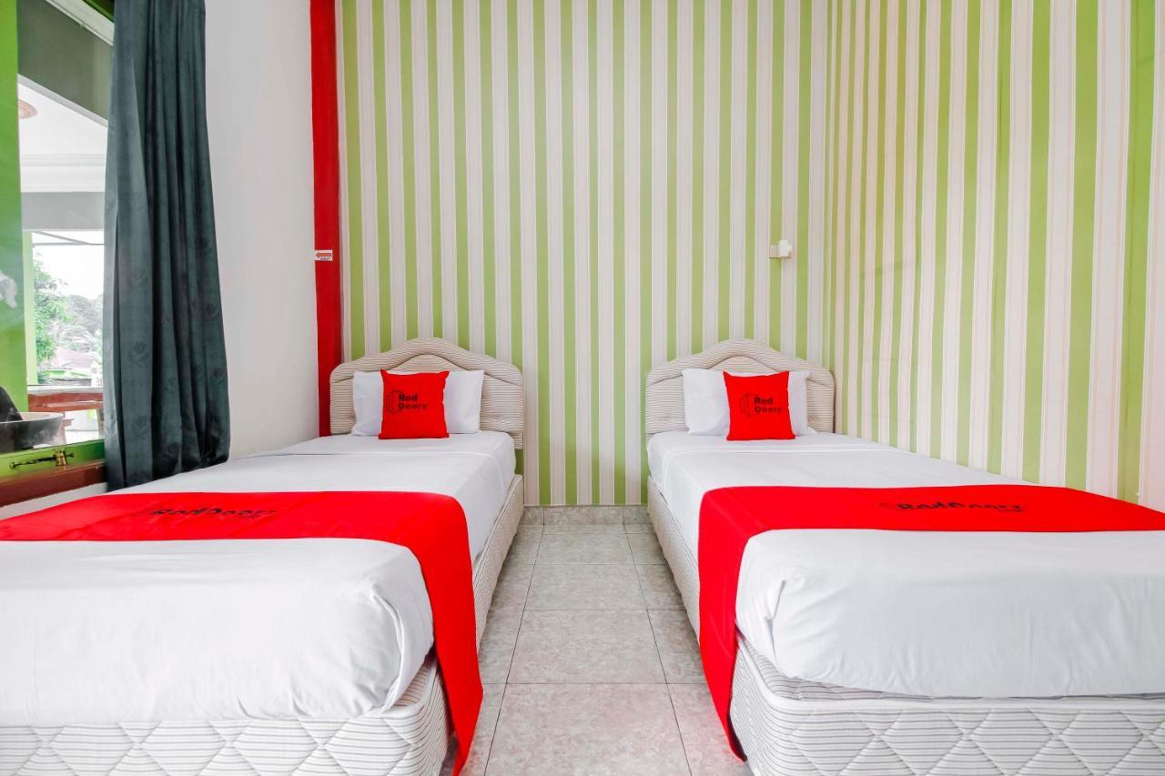 Oyo 2186 Esbe Hotel Syariah Tanjung Pandan Exteriér fotografie