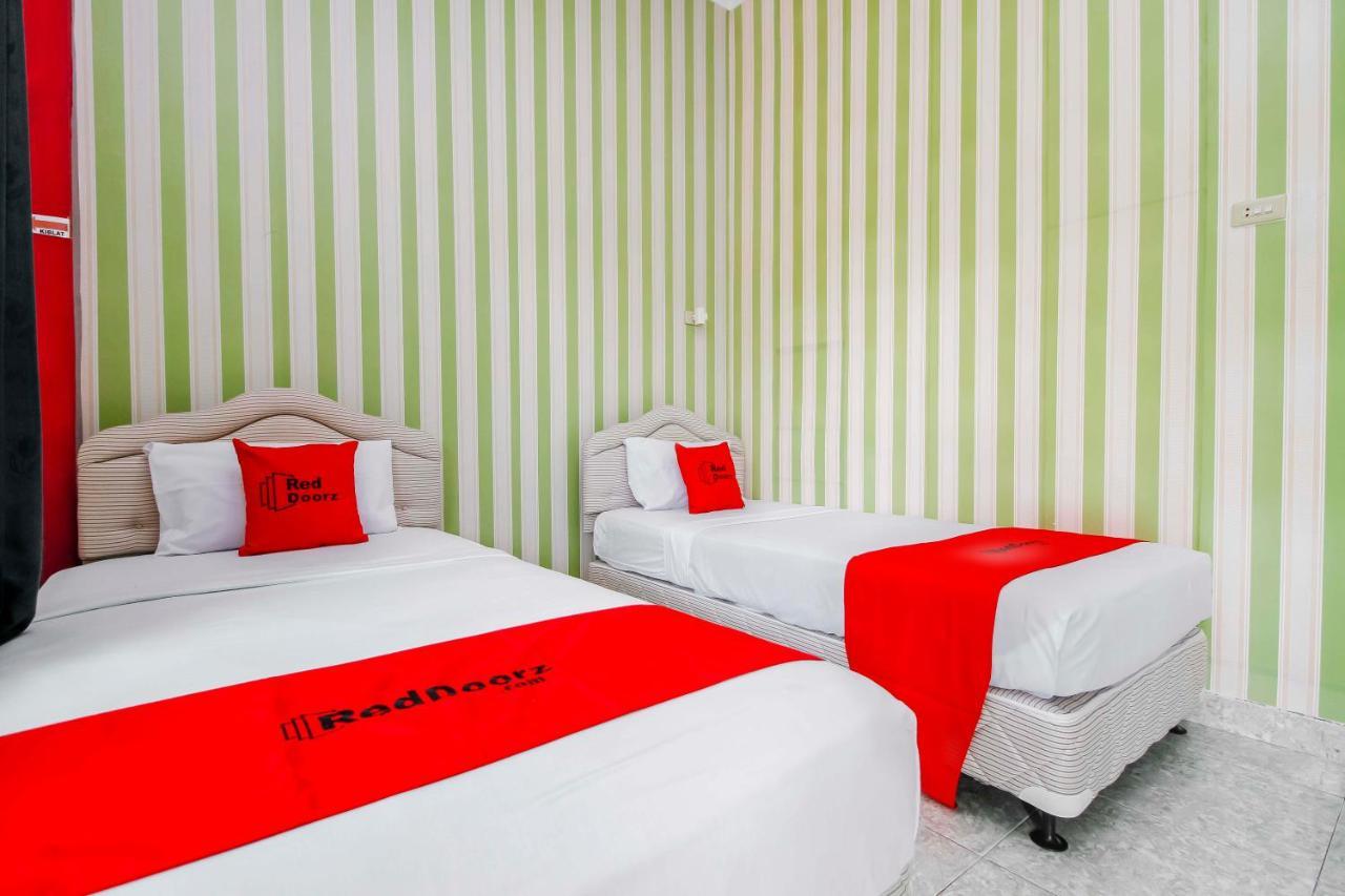 Oyo 2186 Esbe Hotel Syariah Tanjung Pandan Exteriér fotografie