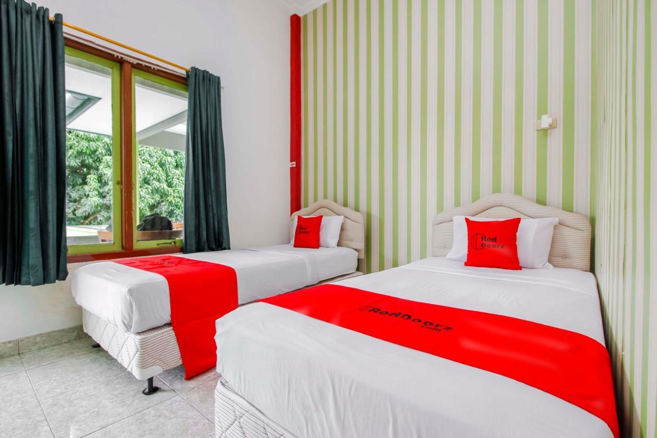Oyo 2186 Esbe Hotel Syariah Tanjung Pandan Exteriér fotografie