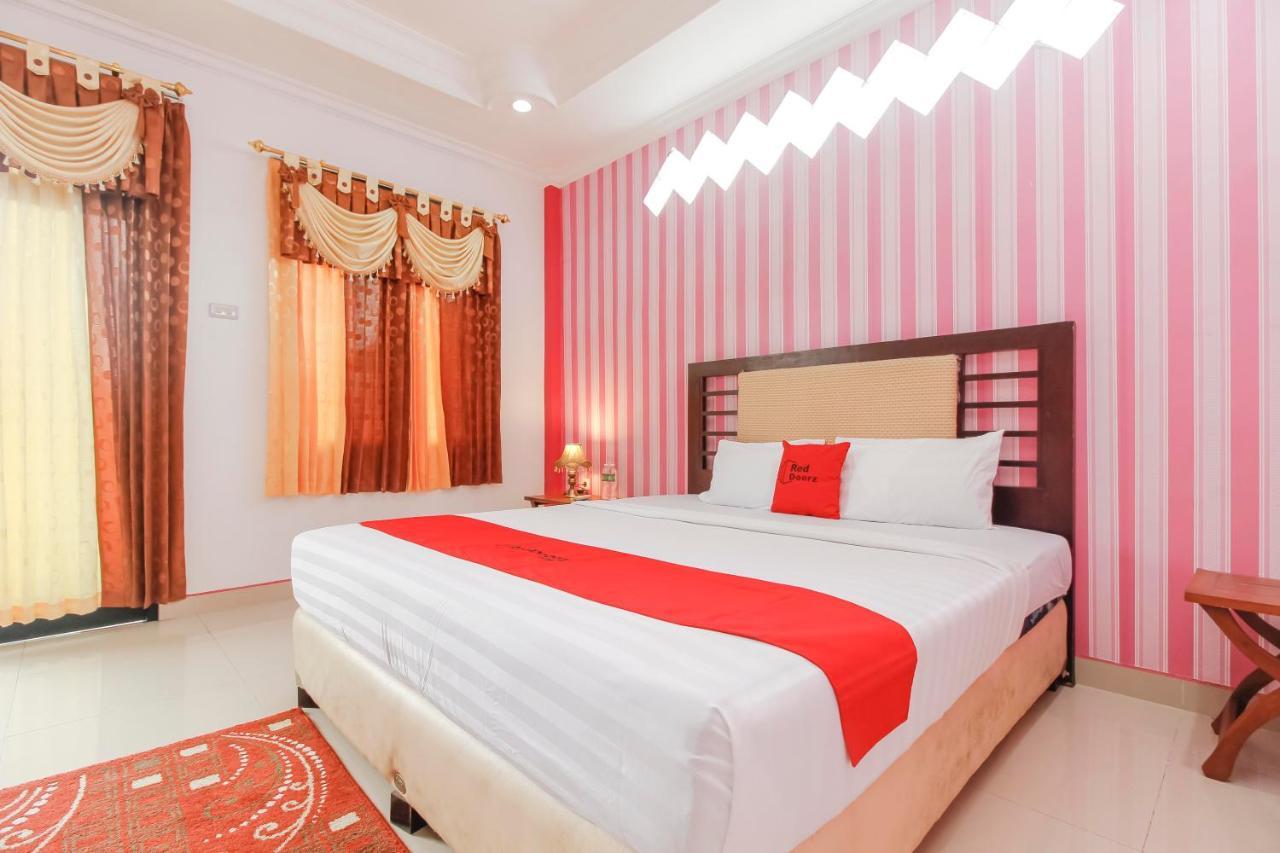 Oyo 2186 Esbe Hotel Syariah Tanjung Pandan Exteriér fotografie
