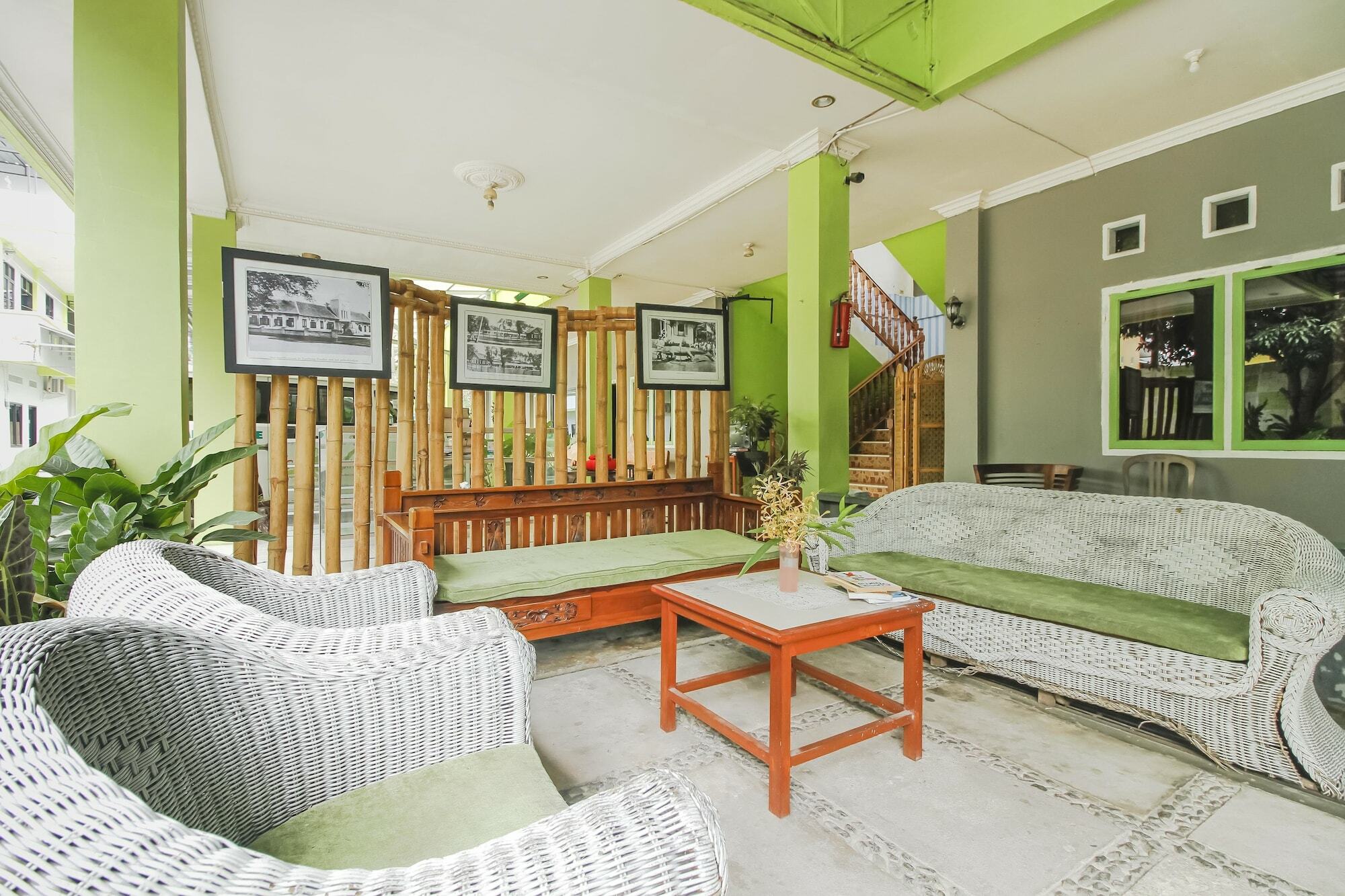 Oyo 2186 Esbe Hotel Syariah Tanjung Pandan Exteriér fotografie