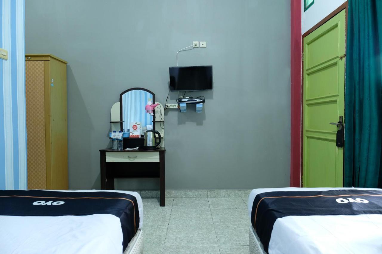Oyo 2186 Esbe Hotel Syariah Tanjung Pandan Exteriér fotografie