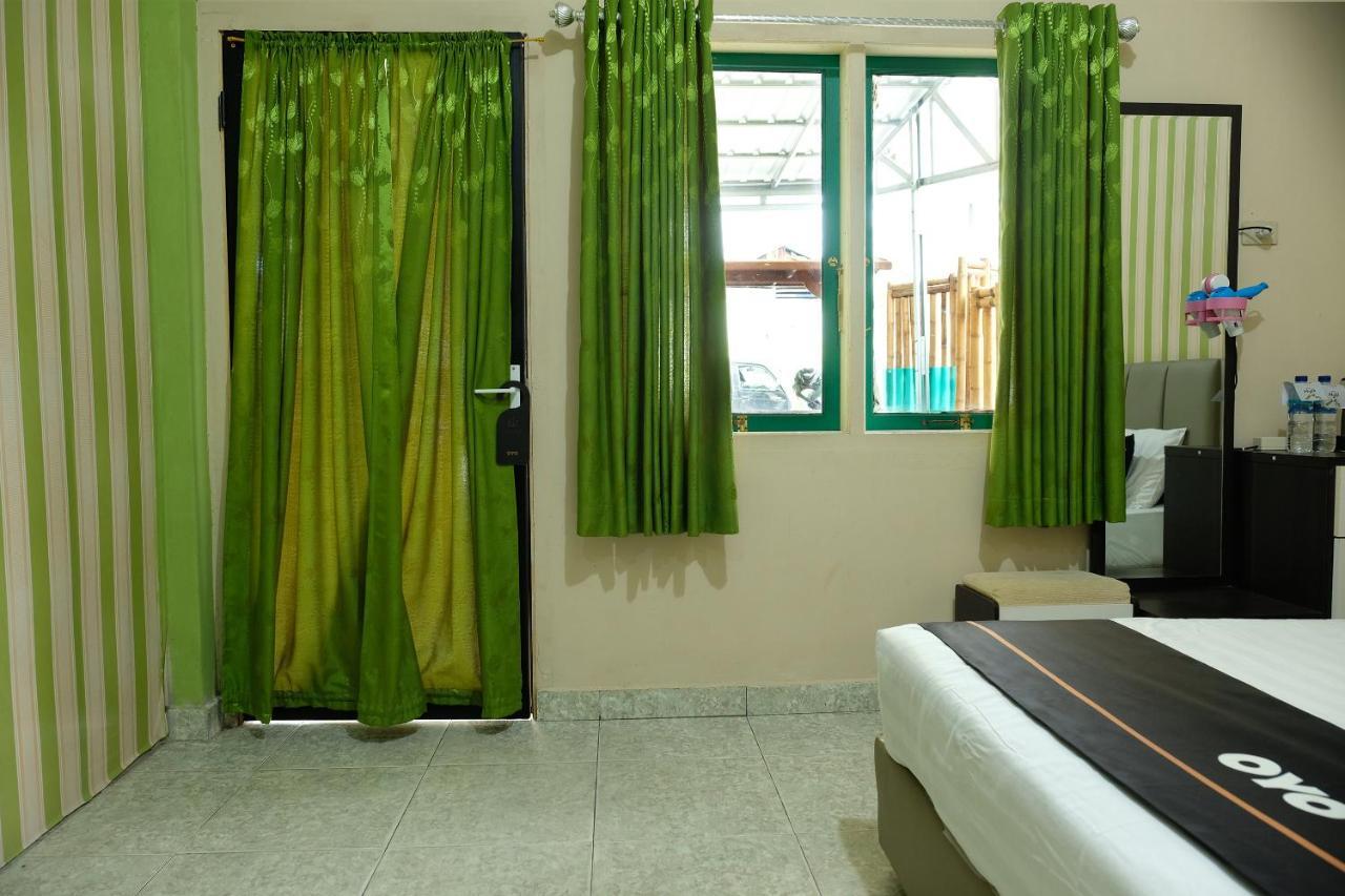 Oyo 2186 Esbe Hotel Syariah Tanjung Pandan Exteriér fotografie