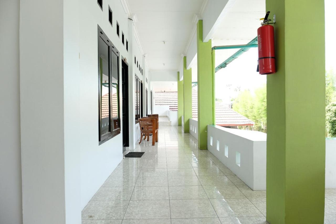 Oyo 2186 Esbe Hotel Syariah Tanjung Pandan Exteriér fotografie